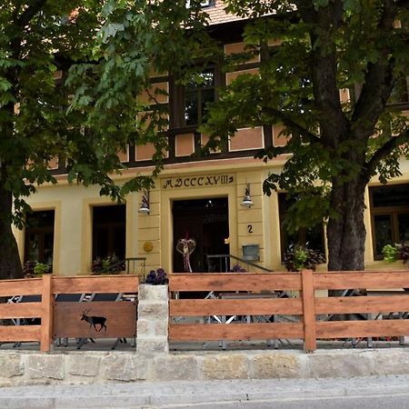 Gasthof Pension Zum Goldenen Hirschen Burgbernheim Zewnętrze zdjęcie