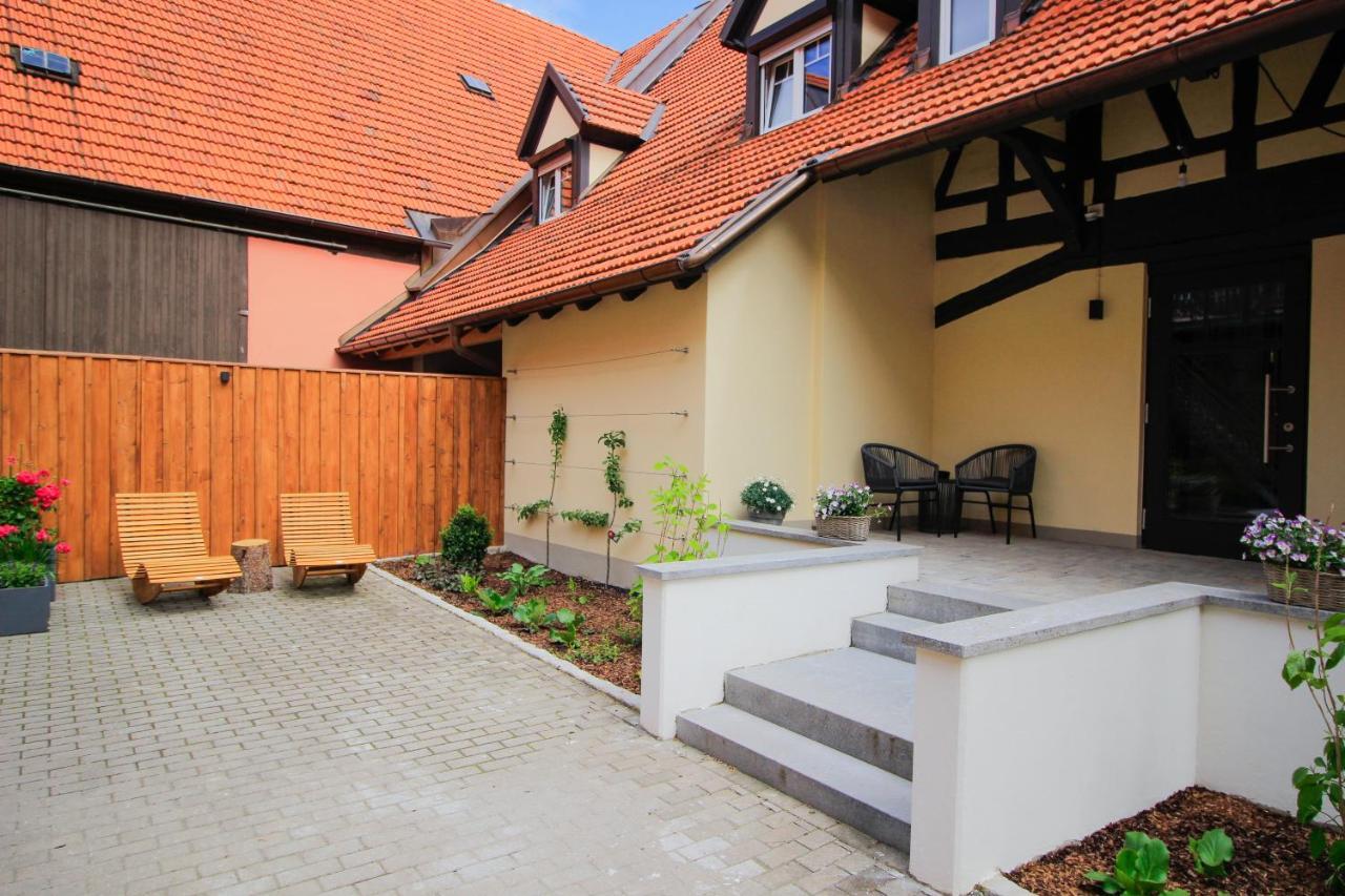 Gasthof Pension Zum Goldenen Hirschen Burgbernheim Zewnętrze zdjęcie